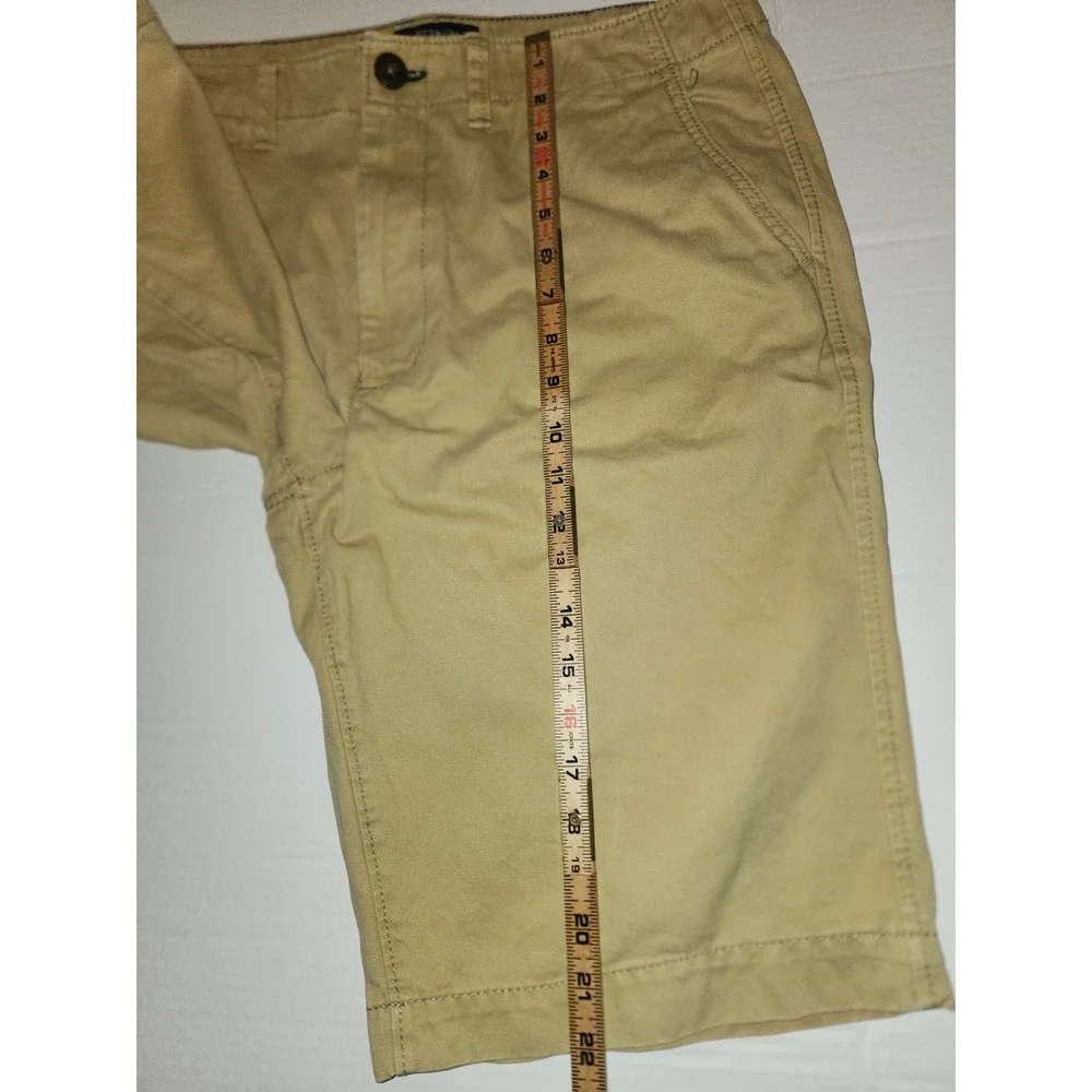 Men's American Eagle Outfitters Khaki Shorts - Longboard - Size 32